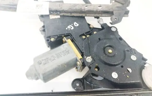 Seat Alhambra (Mk1) Rear door window regulator motor 990514