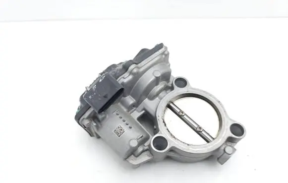 BMW 1 F40 Throttle valve 7618838 A2C15022300 1354