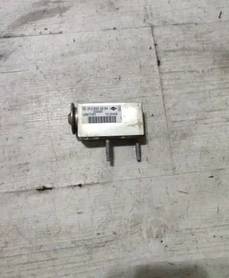Air conditioning (A/C) expansion valve