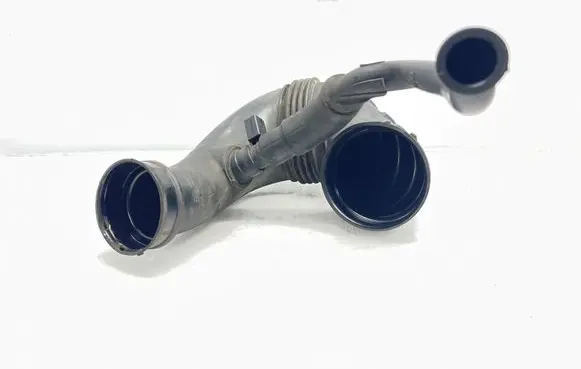 Mercedes-Benz E W211 Turbo air intake inlet pipe/hose A6460940297