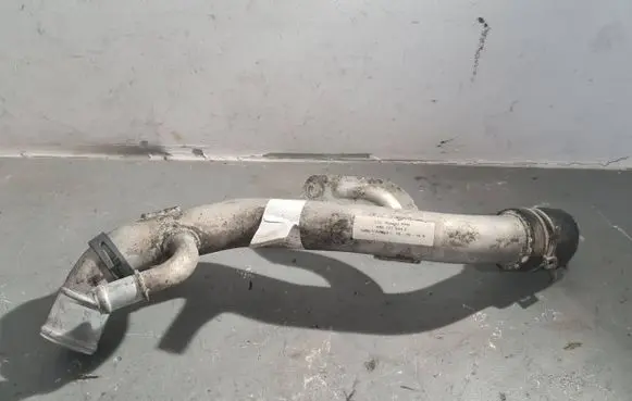 Audi A6 S6 C8 4K Engine coolant pipe/hose 4K0121034C