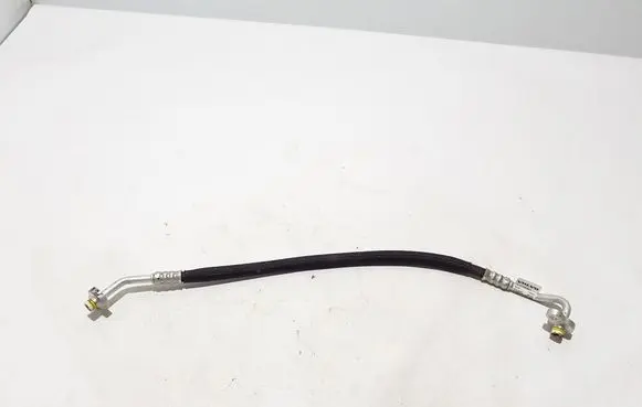 Volvo XC40 Air conditioning (A/C) pipe/hose 32226963