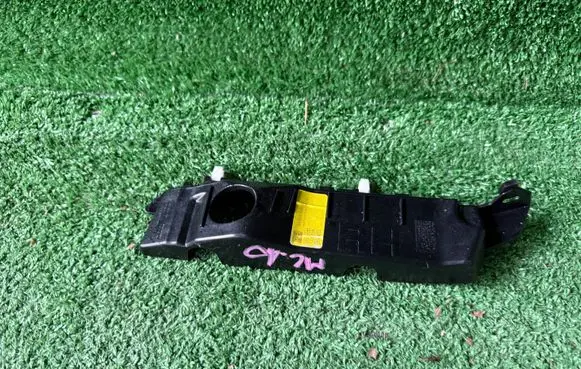 Hyundai i30 Front bumper mounting bracket 86516G4000