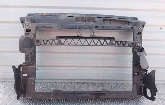 Top upper radiator support slam panel