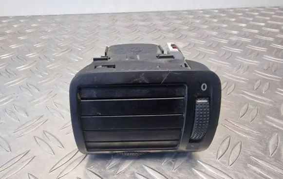 Volkswagen PASSAT B5.5 Dashboard side air vent grill/cover trim 3B0819703D