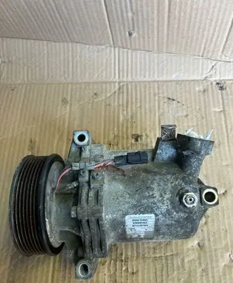 Nissan Juke I F15 Air conditioning (A/C) compressor (pump) 92600BV80A