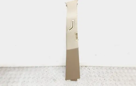Volvo XC90 (B) pillar trim (top)