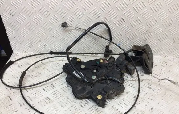 Volkswagen Transporter - Caravelle T5 Sliding door lock 7H0843654BR H001852 7H0843654