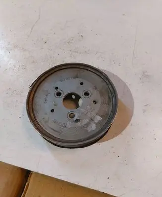 Audi A8 S8 D2 4D Power steering pump pulley 059145255