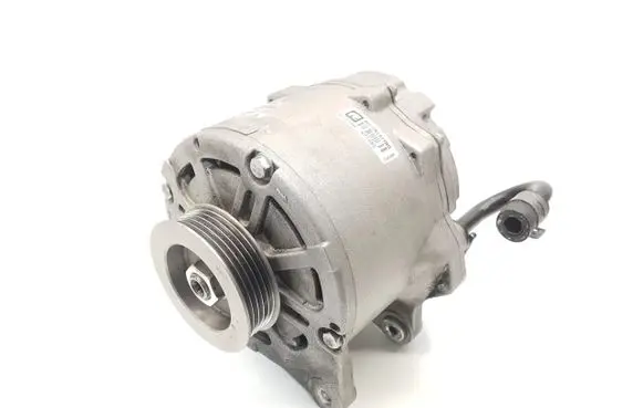 Audi A4 S4 B7 8E 8H Generator/alternator