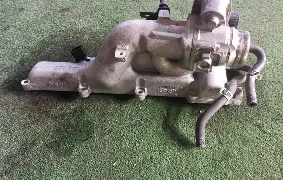 Hyundai Kona I EGR valve 28310-2U000 35100-2U000 28410-2U000