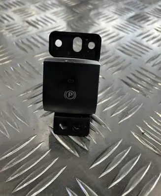 Alfa Romeo Stelvio Handbrake/parking brake auto hold switch 1561182110