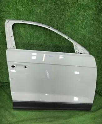 Volkswagen T-Roc Front door 2GA831312F