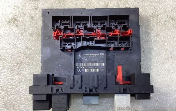 Volkswagen Caddy Comfort/convenience module H30S0701 F005V00456 1K0937049K