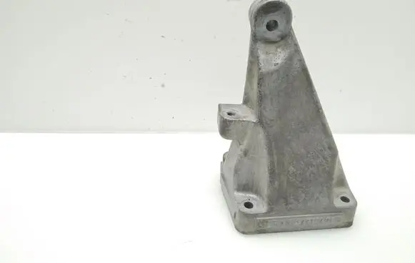 Mercedes-Benz Vito Viano W639 Engine mounting bracket A6462230204