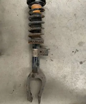 BMW 5 F10 F11 Front shock absorber with coil spring 6863665 814904008773