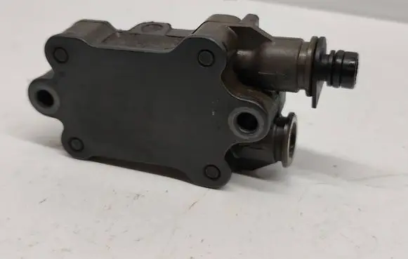 Mercedes-Benz A W168 Fuel injection high pressure pump A6110900250 6110900250 0440020003