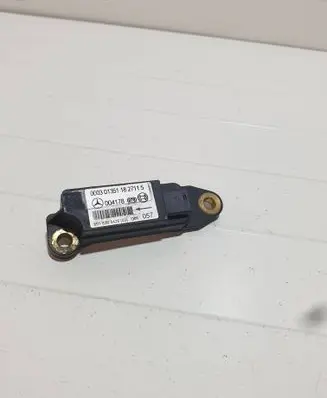 Mercedes-Benz C W203 Airbag deployment crash/impact sensor 004178 8018204426