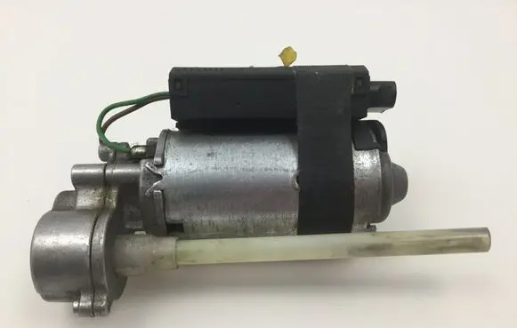BMW X5 E53 Steering column adjust motor 67646903946
