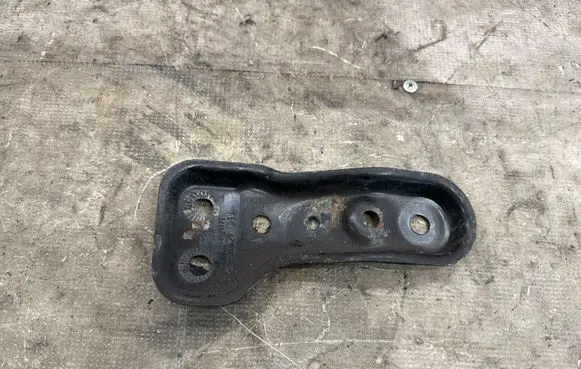 Volkswagen Tiguan Other front suspension part 5Q0199517E
