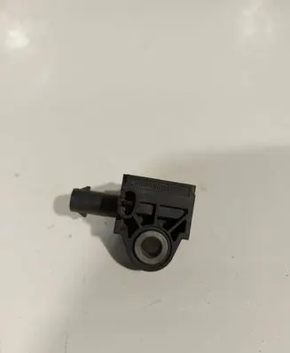 Chrysler Pacifica Airbag deployment crash/impact sensor 68245081AA 53328369 181018