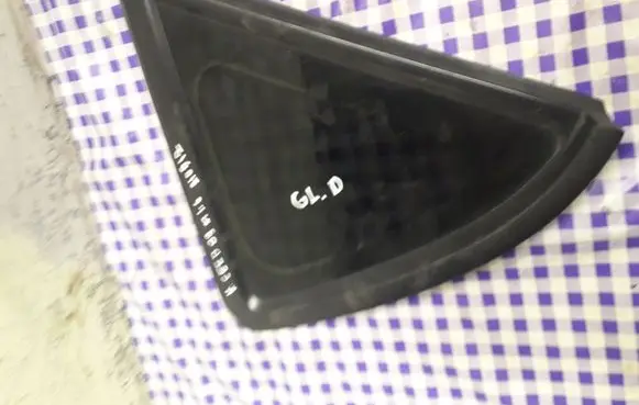 KIA Ceed Rear vent window glass 