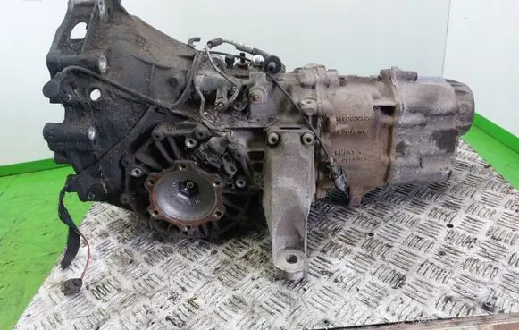 Audi A8 S8 D2 4D Manual 6 speed gearbox CYB