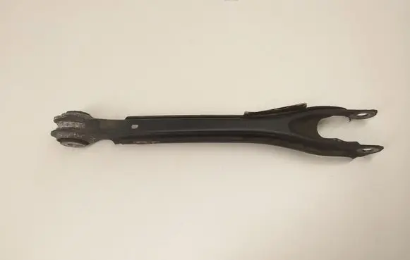 Mercedes-Benz E W212 Rear control arm A2403521205 1011