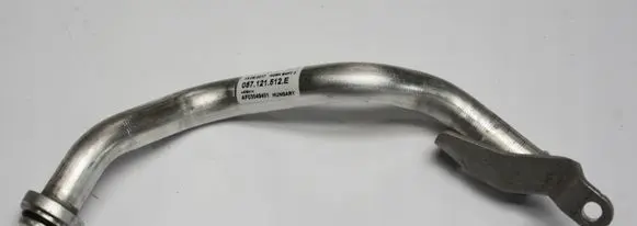 Audi A8 S8 D5 Engine coolant pipe/hose 057121512E