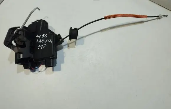 Audi A4 S4 B6 8E 8H Front door lock