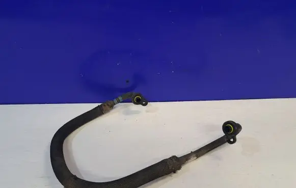 Volvo S60 Air conditioning (A/C) pipe/hose 8687574