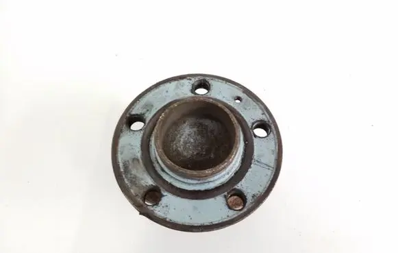 Volvo V70 Rear wheel hub