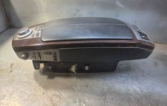 BMW 7 E65 E66 Center console 