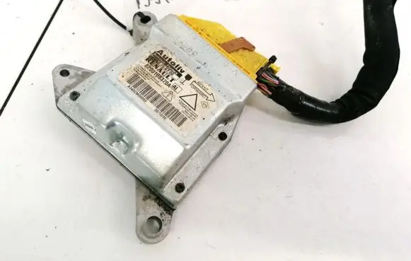Renault Laguna II Airbag control unit/module 8200108370A 550758700