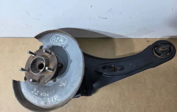 Rear wheel hub spindle/knuckle