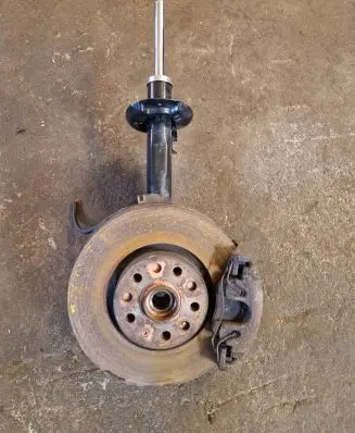 Volkswagen PASSAT B7 Front wheel hub spindle knuckle