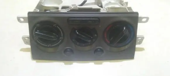 Mazda Premacy Climate control unit cb08a