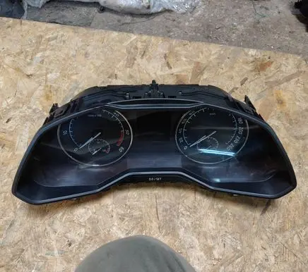Skoda Superb B8 (3V) Speedometer (instrument cluster) 3V0920751 1673959783