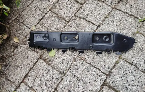 Ford Escape IV Bumper support mounting bracket corner LJ6B17D949AC