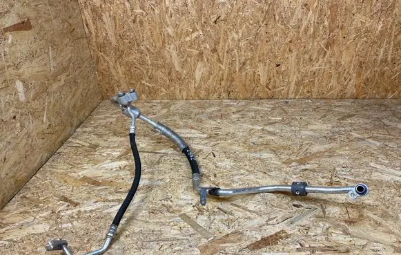 Opel Insignia B Air conditioning (A/C) pipe/hose 39123986