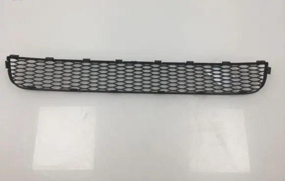 Audi TT Mk1 Front bumper lower grill 8N0807683A