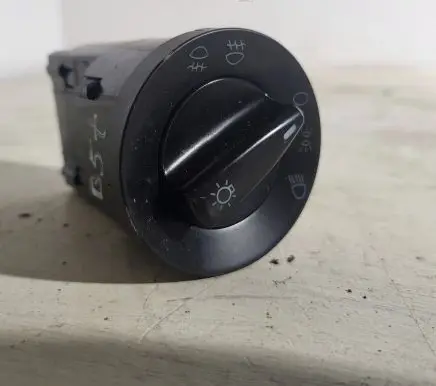 Volkswagen PASSAT B5.5 Light switch 1008900011 012019
