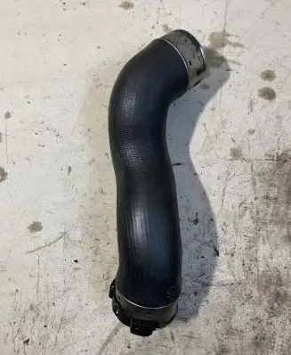 BMW 6 F12 F13 Intercooler hose/pipe 8516509