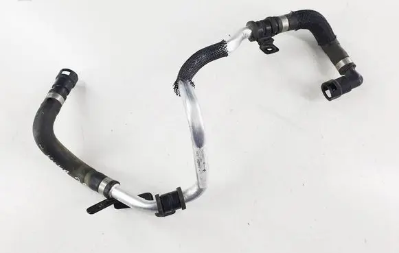 Engine coolant pipe/hose
