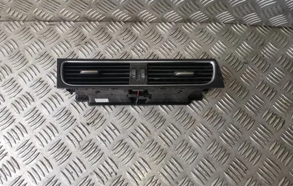 Audi A4 S4 B8 8K Dash center air vent grill 8T1820951C