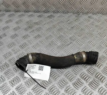 BMW X7 G07 Engine coolant pipe/hose 8582011