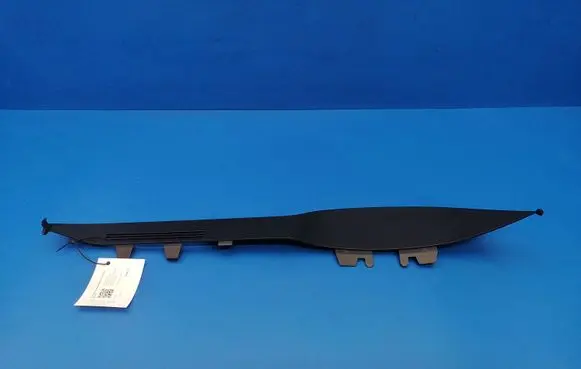 Mercedes-Benz C W204 Dashboard trim A2046890739