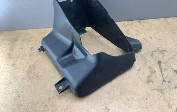 Intercooler air guide/duct channel