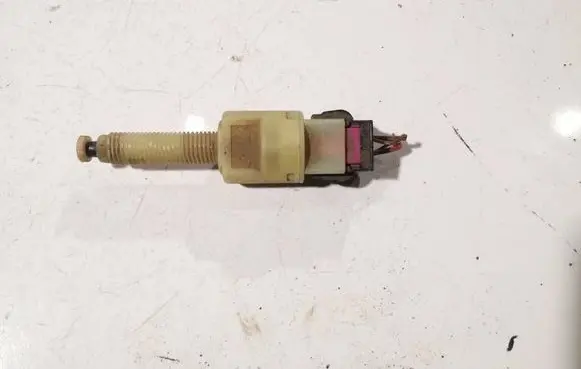 Audi A6 S6 C5 4B Brake pedal sensor switch 4A0945515A