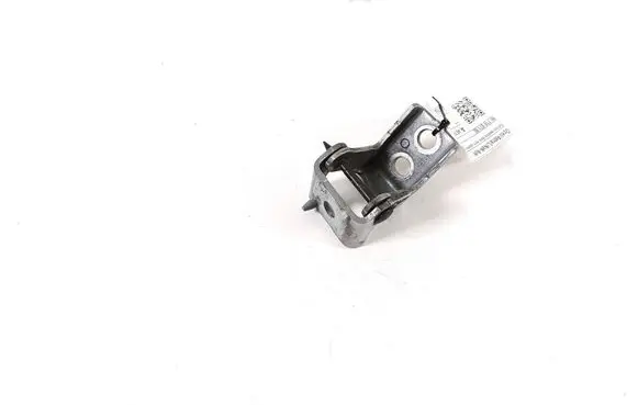 Opel Astra L Front door lower hinge 9671887180